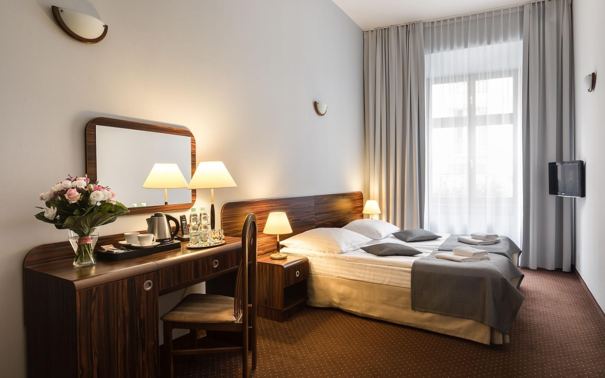 Hotel Wit Stwosz Kraków Rum bild